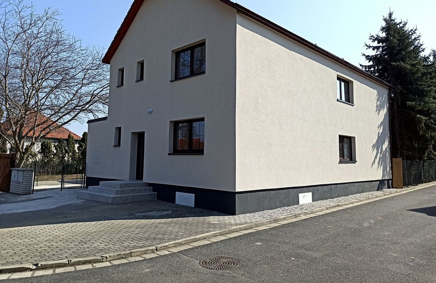 Dům z ulice